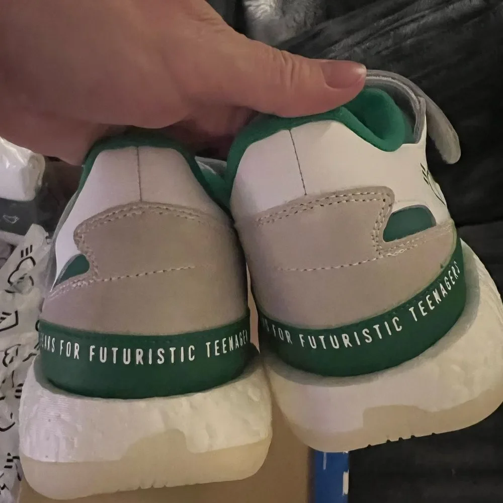 Adidas X Pharrell Forum Low Human Made Green & White Sneakers + Socks 2 Match